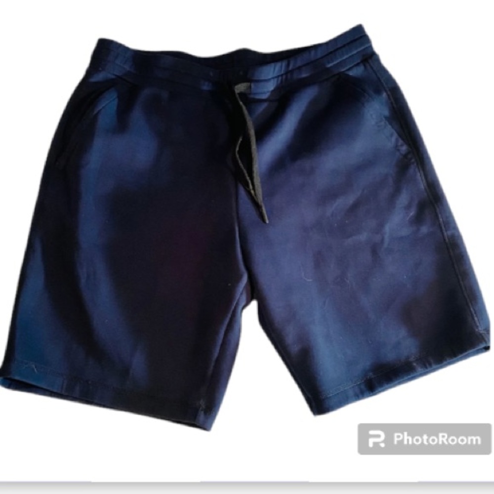 Like new 32 degree cool Men’s shorts